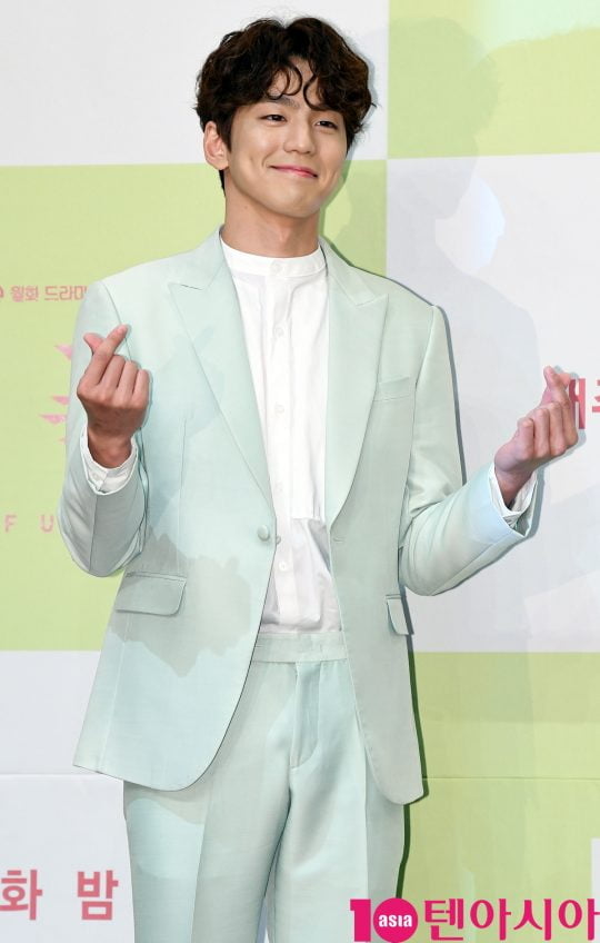 [TEN PHOTO]김민규 &#39;훈훈한 비주얼&#39;