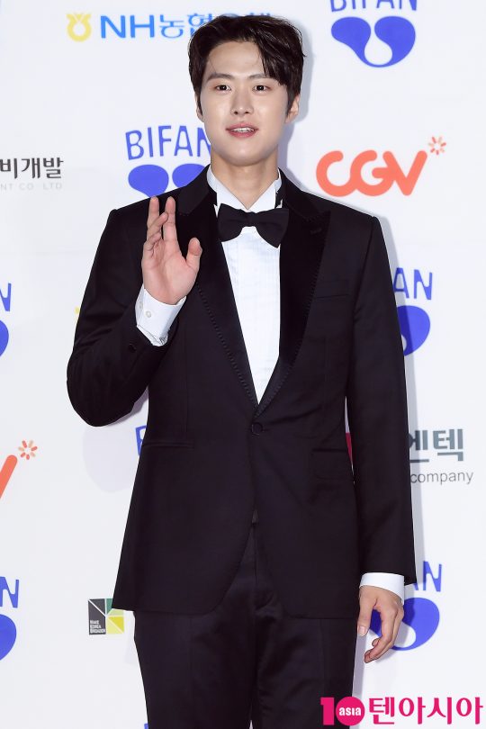 배우 공명
