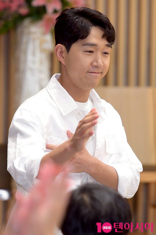 배우 최성원