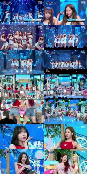 우주소녀, 크롭티+핫팬츠로 여름 분위기 &#39;뿜뿜&#39;...신곡 &#39;부기 업&#39; 최초 공개