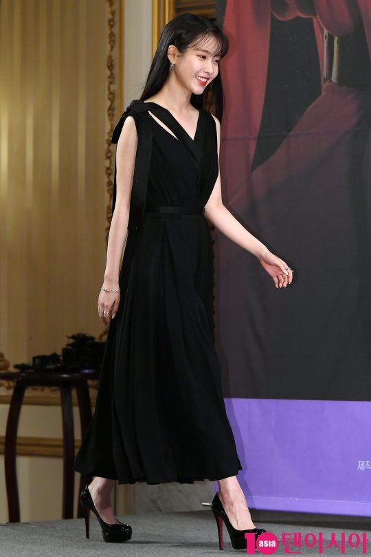 배우 이지은