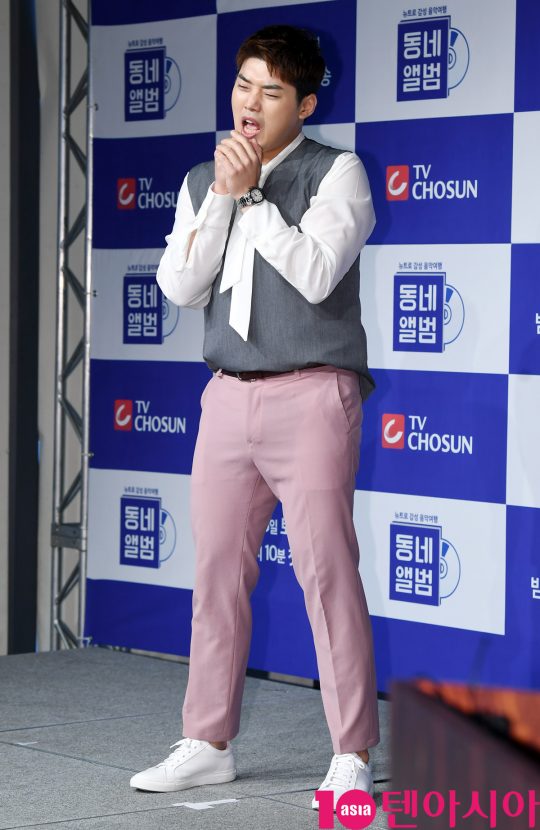 [TEN PHOTO]권혁수 &#39;가수만큼 노래잘하는 배우&#39;