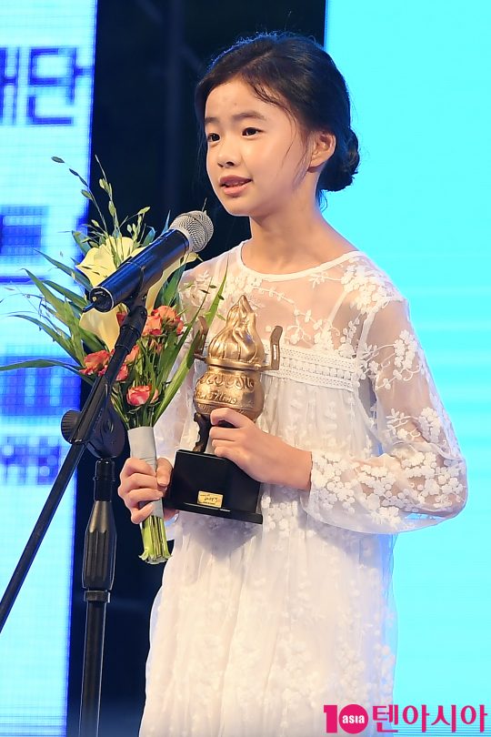 배우 김시아