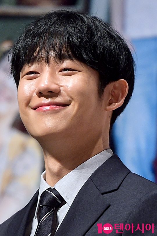 배우 정해인