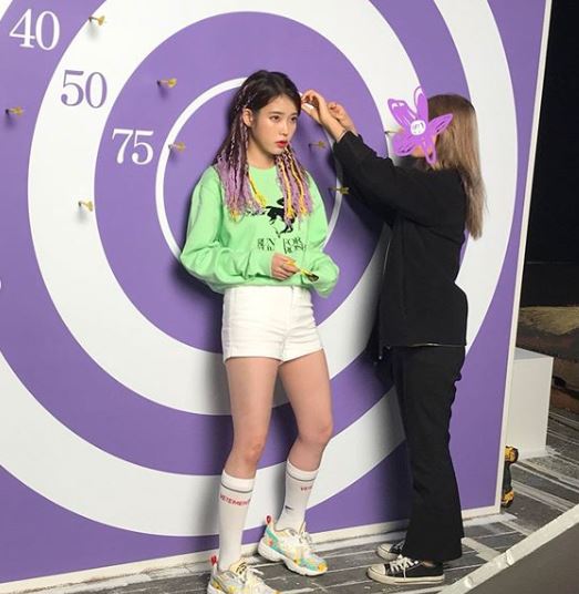 "'삐삐' MV 1억뷰 축하"…아이유, '팔레트'에 이어 두 번째 기록