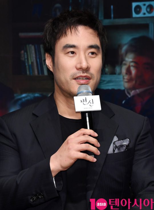 배우 배성우 가 16일 오전 서울 신사동 압구정 CGV에서 열린 영화 ‘변신’ 제작보고회에 참석했다./ 사진=조준원 기자 wizard333@