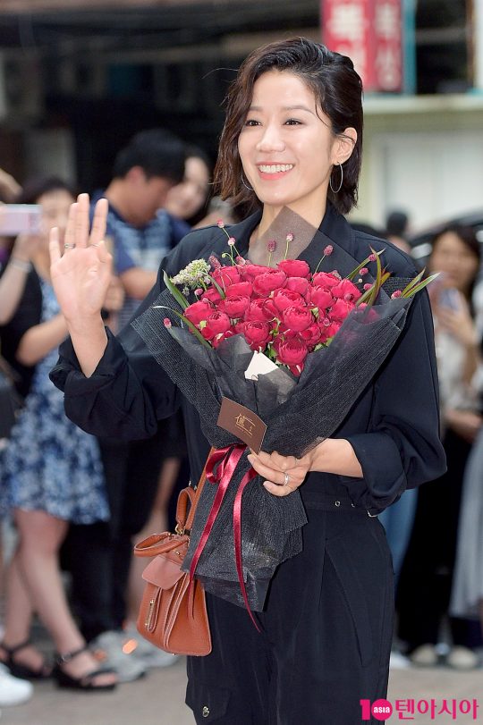 배우 전혜진