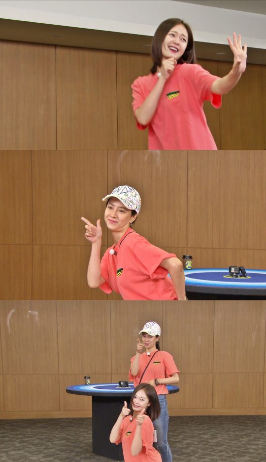 걸그룹 댄스를 추는 ‘런닝맨’ 멍돌 자매. /사진제공=SBS