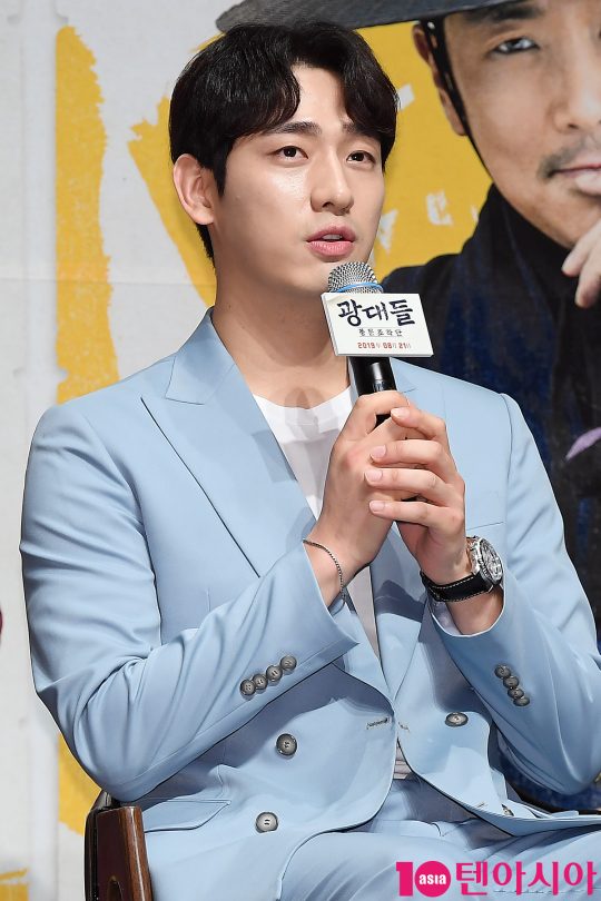 배우 윤박이 22일 오전 서울 신사동 CGV 압구정에서 열린 영화 ‘광대들:풍문조작단’ 제작보고회에 참석했다./ 사진=이승현 기자 lsh87@