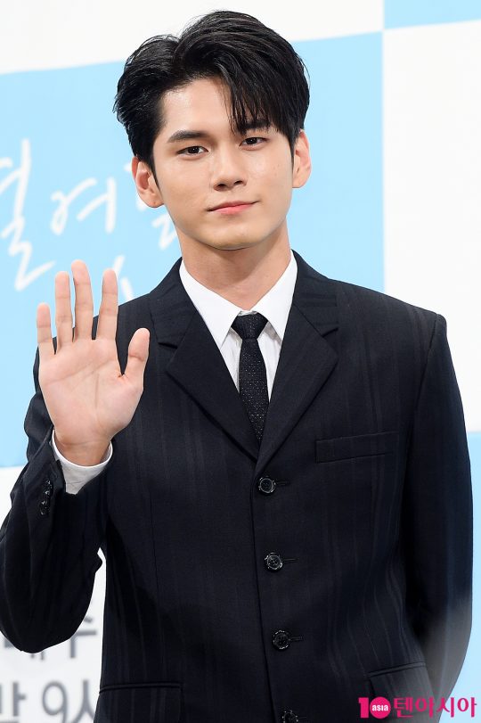가수 겸 배우 옹성우