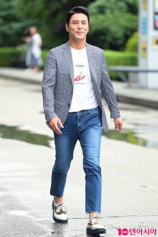 가수 장민호