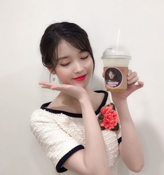 "또 감사한 4황자님"...아이유, 이준기 카메오→커피차 선물 '감격'
