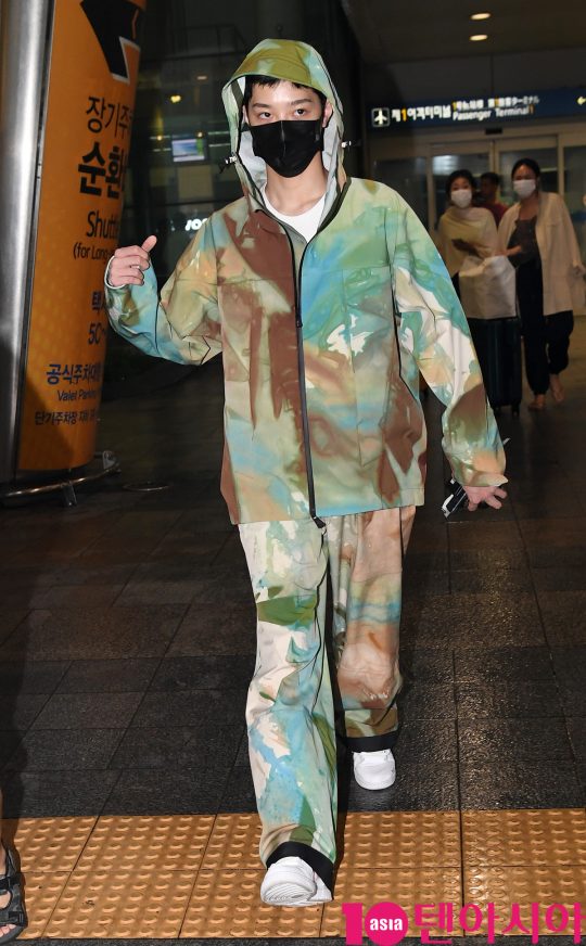 라이관린 ‘계약분쟁 잘 마무리 될거야~’