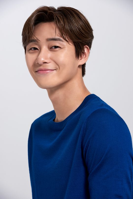 박서준은 ‘대세 배우’라는 말에는 동의하지 않지만, 성실도 면에서는 높은 점수를 주고 싶다고 했다./사진제공=롯데엔터테인먼트