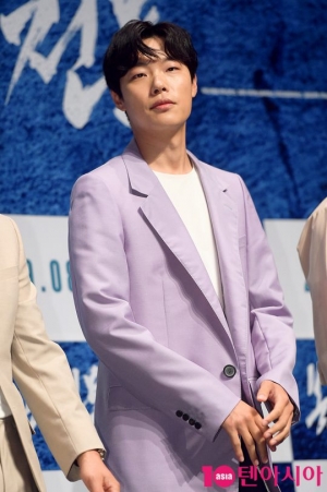 류준열, 오늘(26일) '씨네타운' 출연...'봉오동 전투' 에피소드 전한다
