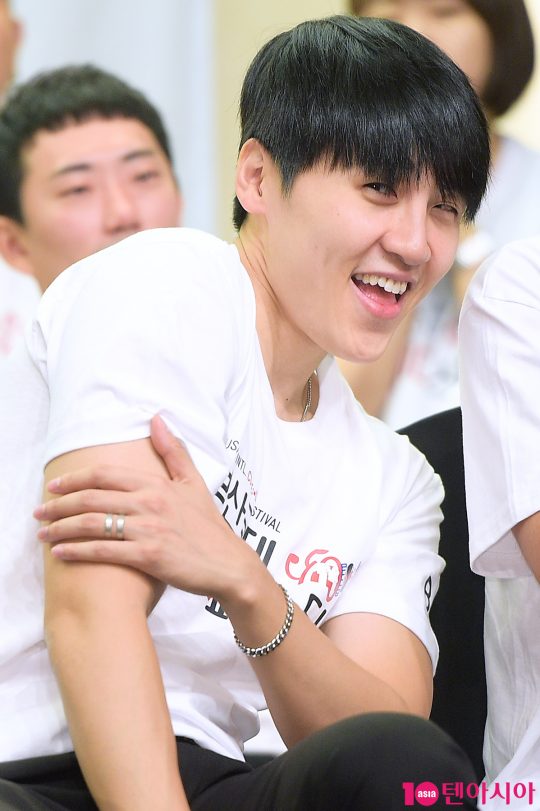 개그맨 류근지