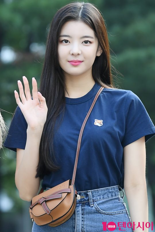 그룹 있지 리아