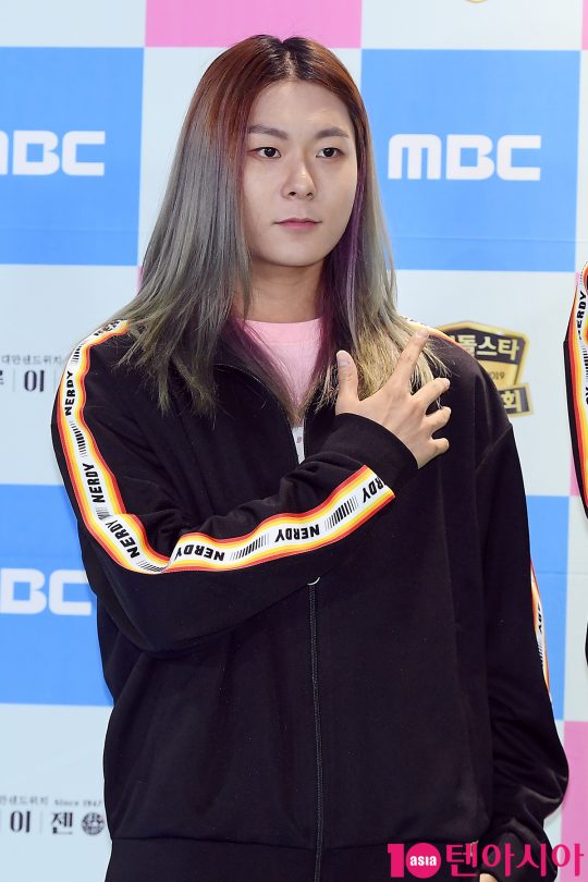 그룹 리미트리스 장문복