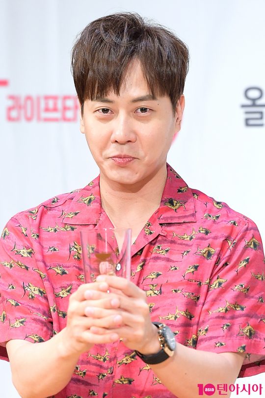 가수 신화 앤디