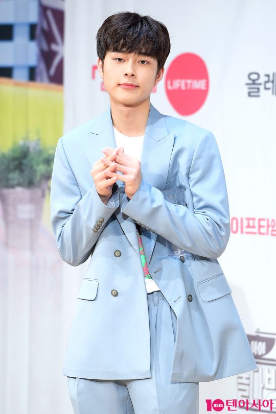 가수 유선호가 13일 오후 광화문 KT스퀘어에서 열린 라이프타임 채널 ‘아이돌다방’ 제작발표회에 참석했다. / 서예진 기자 yejin@