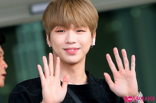 가수 강다니엘