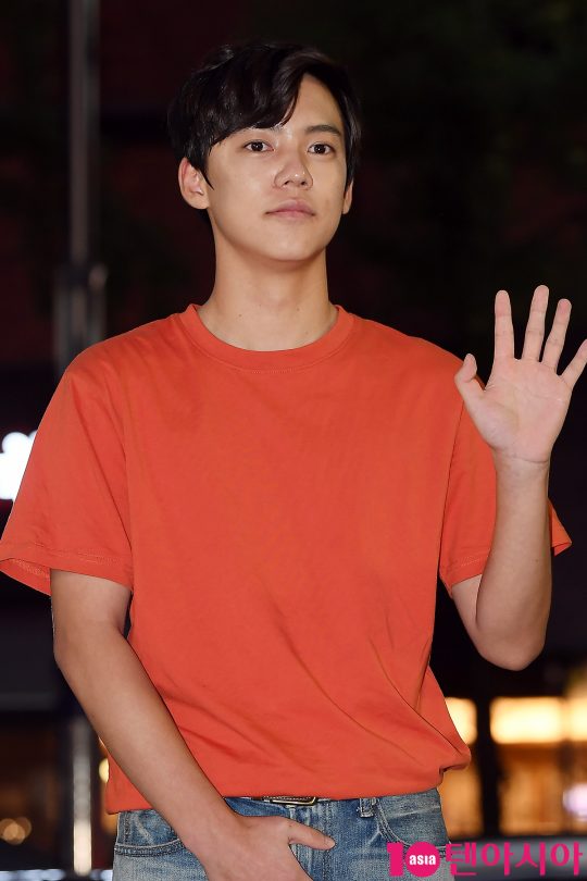 배우 남우현