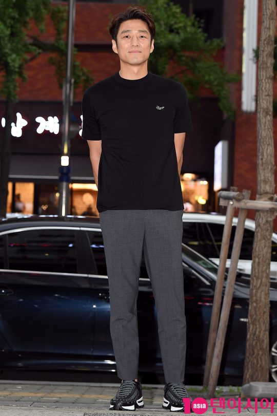 배우 지진희