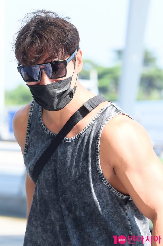 가수 김종국