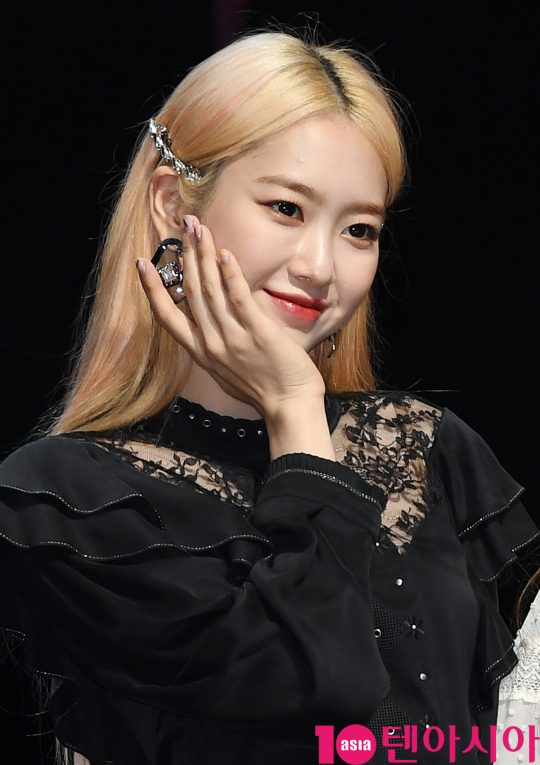 [TEN PHOTO]오마이걸 지호 &#39;극강 청순미모..사랑스러움 그자체&#39;