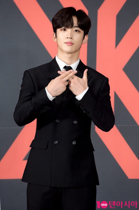 엑스원 김요한