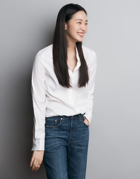 영화 ‘유열의 음악앨범’에서 엄마가 물려준 제과점에서 만난 청년과 사랑에 빠지는 미수 역의 배우 김고은. / 사진제공=BH엔터테인먼트