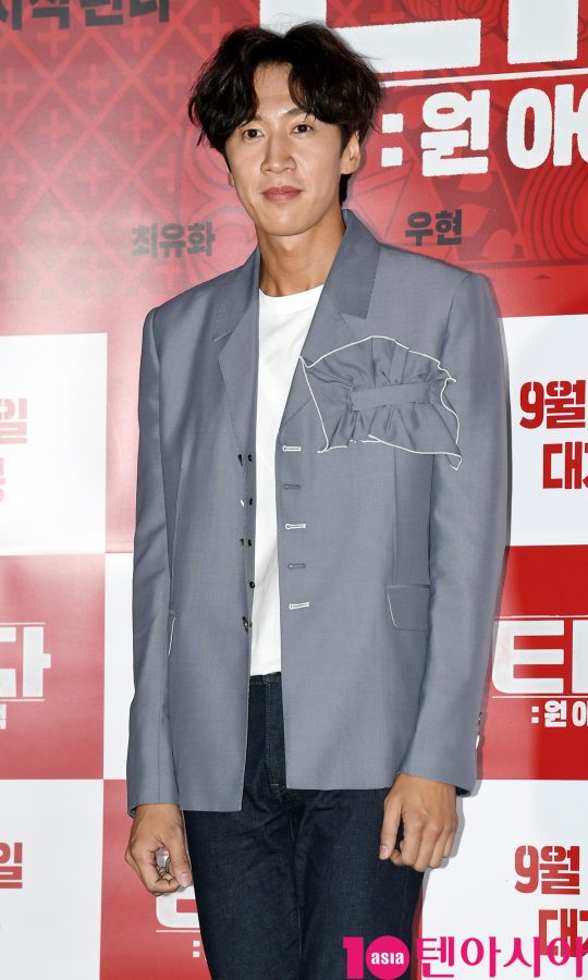 배우 이광수가 28일 오후 서울 자양동 롯데시네마 건대입구점에서 열린 영화 ‘타짜: 원 아이드 잭’ 언론시사회에 참석하고 있다.