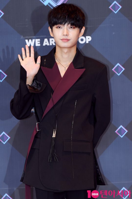 가수 김용국