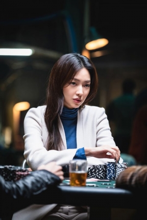 '타짜: 원 아이드 잭' 최유화, 판을 뒤흔드는 마돈나가 되다