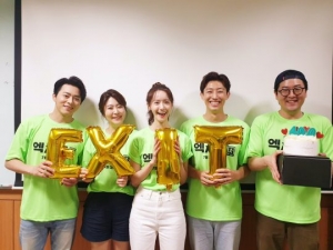 &#39;엑시트&#39; 개봉 8일째 400만 돌파...“흥행 완등 가자” 감사 인사