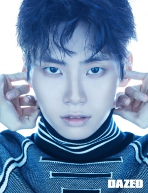 '프듀X' 이진혁, 화보로 보여준 명품 눈빛
