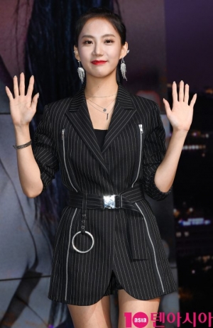 [TEN 현장] &#34;숨같은 가수가 될래요&#34;…소영, 솔로 가수로 2막 열었다