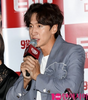 &#39;타짜: 원 아이드 잭&#39; 이광수 &#34;19禁 연기, 저 정도로 벗었나 쑥스러워&#34;