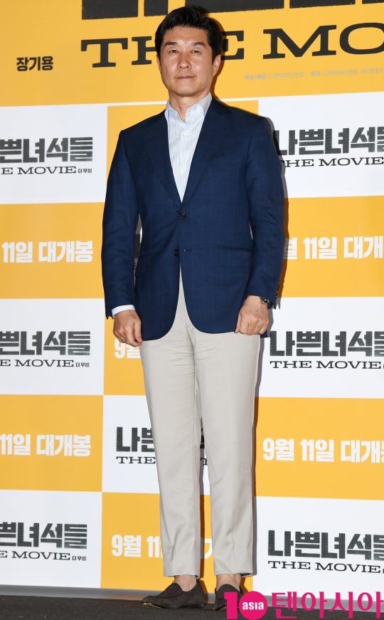 배우 김상중이 3일 오후 서울 한강로3가 CGV 용산아이파크몰점에서 열린 영화 ‘나쁜 녀석들: 더 무비’ 언론시사회에 참석하고 있다.