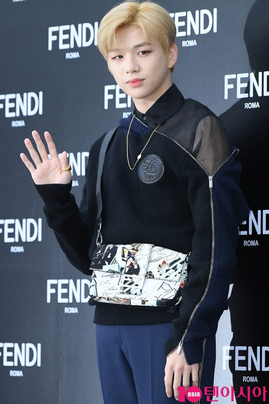 가수 강다니엘