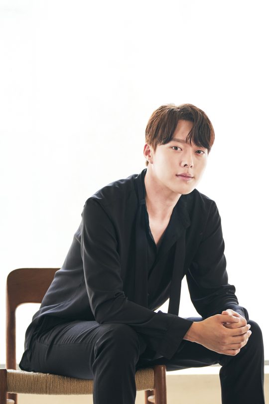 장기용은 “유쾌?상쾌?통쾌하고 시원한 액션에 브로맨스까지 있다”며 영화를 자랑했다. /사진제공=CJ엔터테인먼트