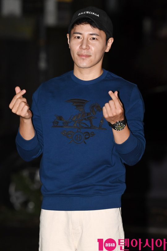배우 이규형이 7일 오후 서울 여의도 한 음식점에서 열린 SBS 금토드라마 ‘의사 요한’ 종방연에 참석하고 있다.