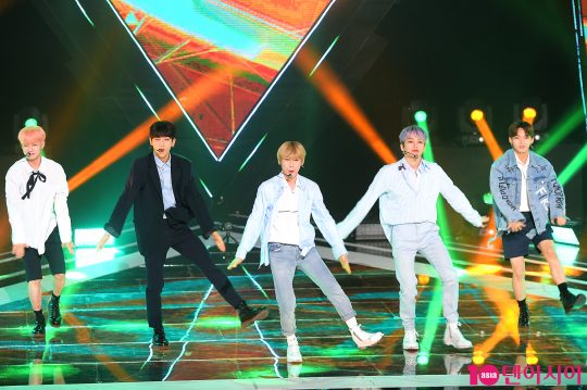 그룹 디원스