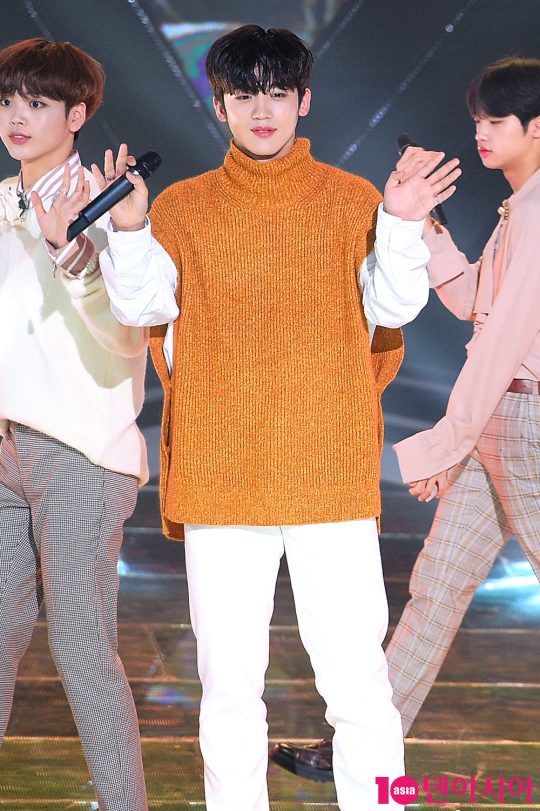 엑스원 김요한