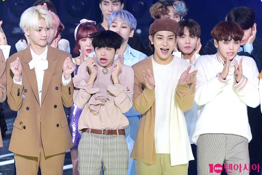 그룹 엑스원