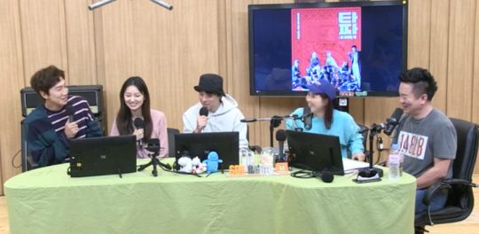 SBS 파워FM ‘두시 탈출 컬투쇼’ 보이는 라디오. /사진제공=SBS