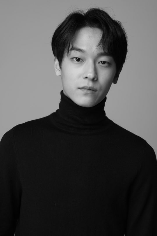 [TEN 인터뷰] &#39;미스터 기간제&#39; 병헌 &#34;지치다뇨? 작품마다 새 역할이 너무 재밌어요&#34;