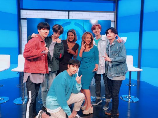 밴드 DAY6 미국 Fox5 채널 ‘Good Day New York’ 인증샷 / 사진제공=JYP엔터테인먼트