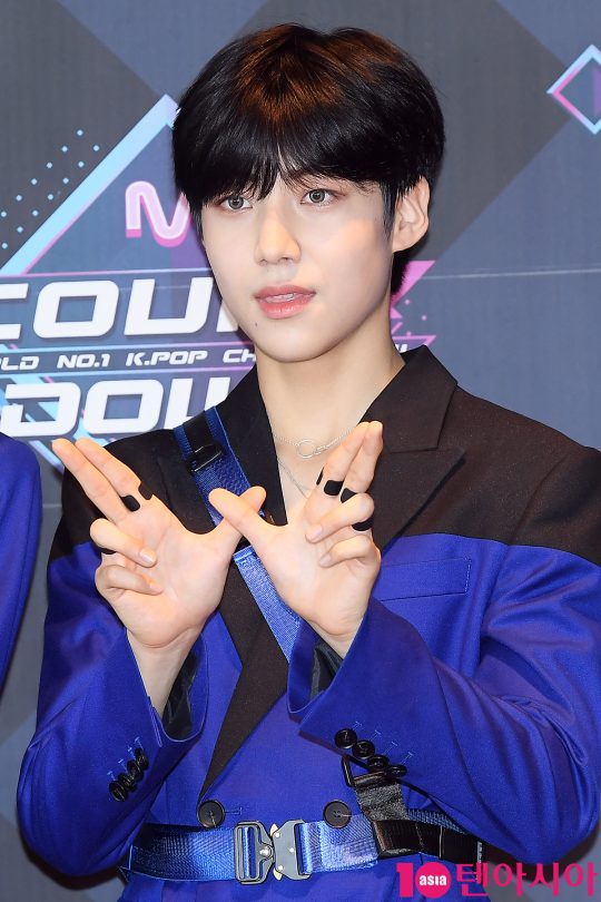 그룹 엑스원 이은상