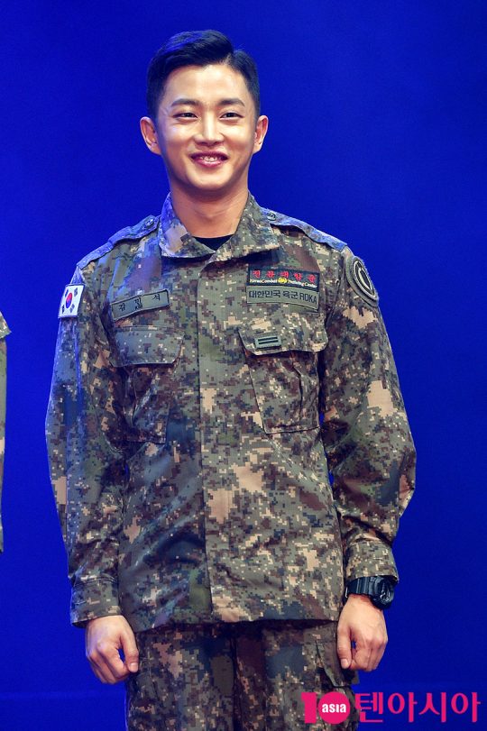 배우 김민석